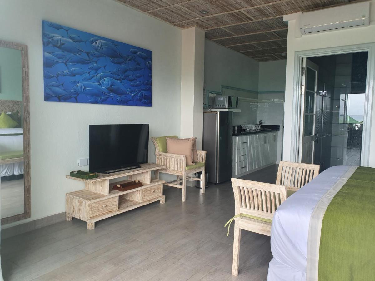 Bord Mer City Apartments La Digue Exterior photo