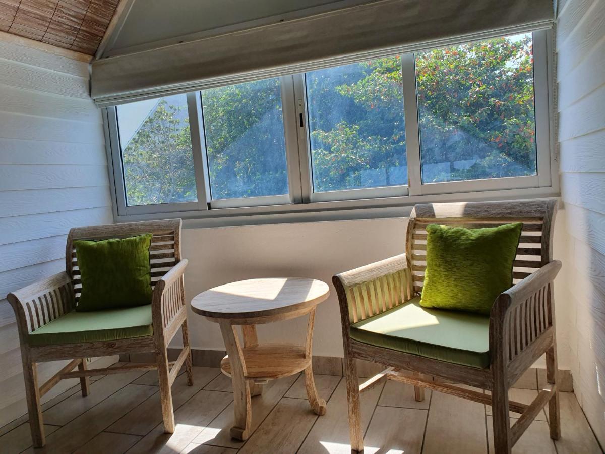 Bord Mer City Apartments La Digue Exterior photo