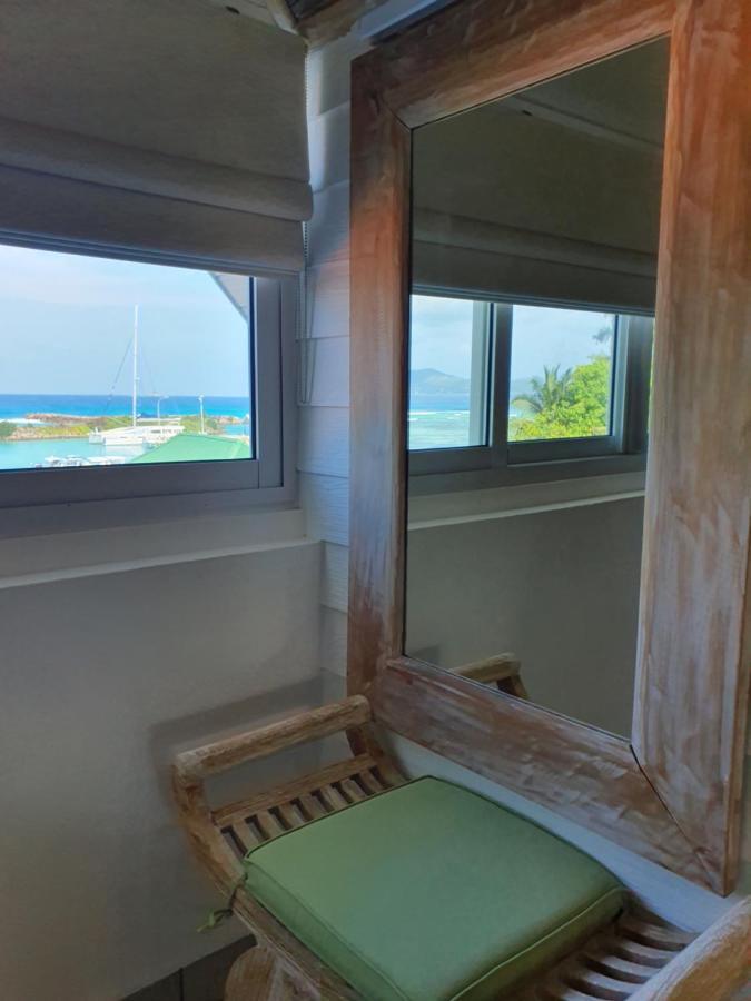Bord Mer City Apartments La Digue Exterior photo